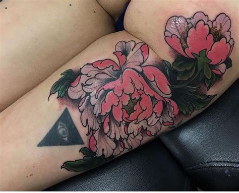 flower butt tattoos|Unique and Beautiful Flower Tattoo Ideas for Your Buttocks